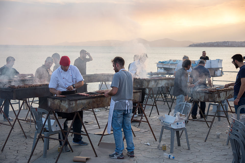 και τους επισιτιστές