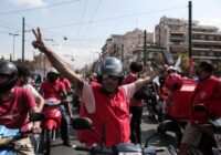 Οι εργαζόμενοι της Σελέκτ Σέρβις δίπλα στον αγώνα των διανομέων της E-food